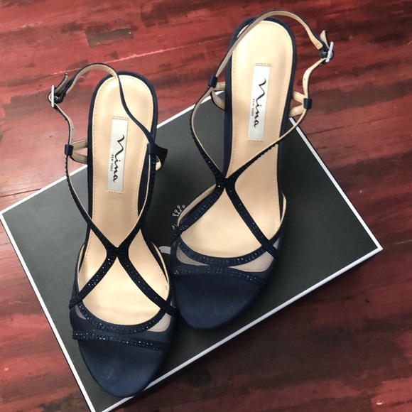 Nina Blossom strapping blue heels - Picture 3 of 4